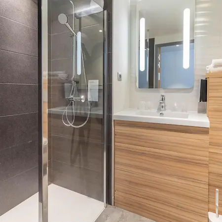 Hotel Campanile Nord 3*